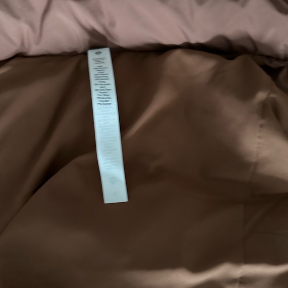 NWT Lululemon size 4 Wunder puff cropped vest - Picture 5 of 7